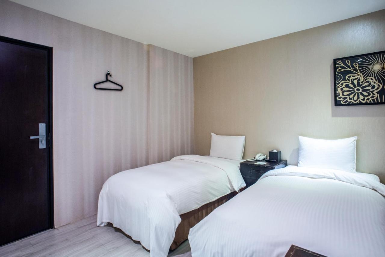 Xinshehotel - Chungli Taoyuan Dış mekan fotoğraf